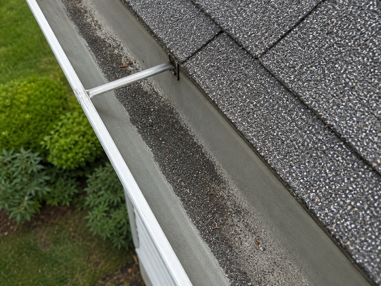 Granules in Gutters: Should You Be Concerned?